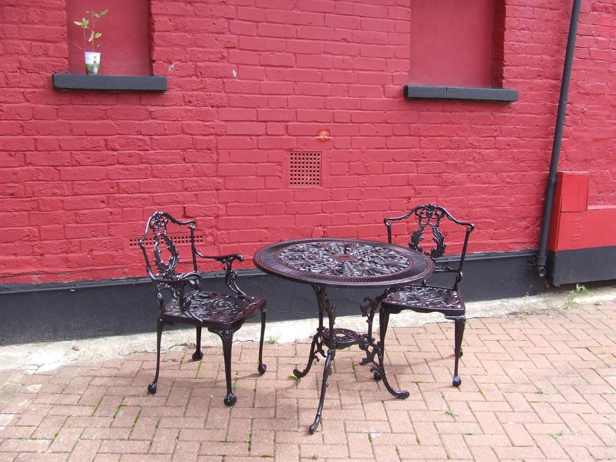 Alexandra Guest House Хемел Хемпстед Екстериор снимка