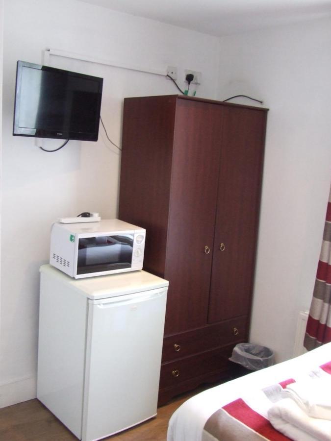 Alexandra Guest House Хемел Хемпстед Екстериор снимка