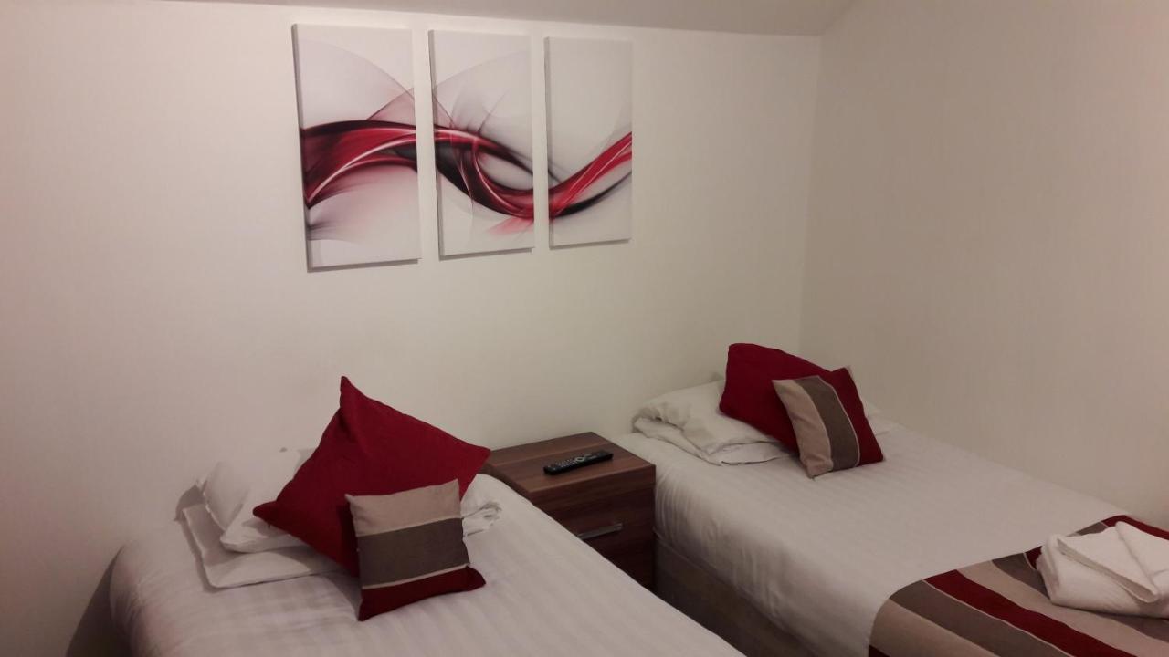 Alexandra Guest House Хемел Хемпстед Екстериор снимка