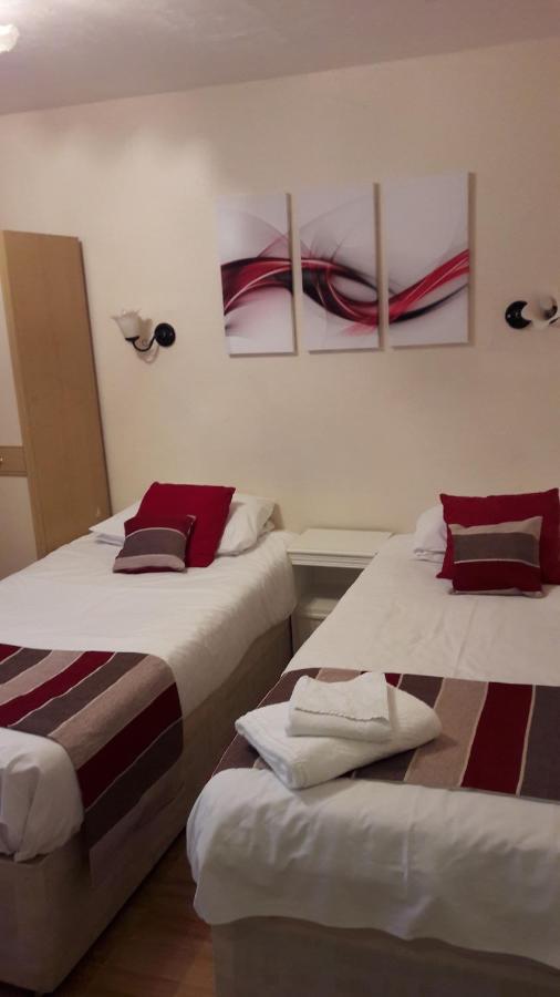Alexandra Guest House Хемел Хемпстед Екстериор снимка