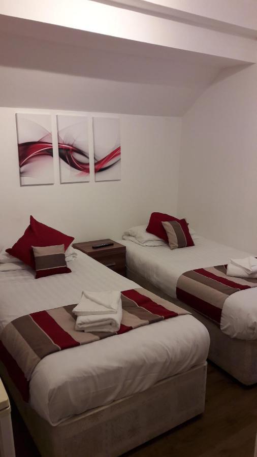 Alexandra Guest House Хемел Хемпстед Екстериор снимка